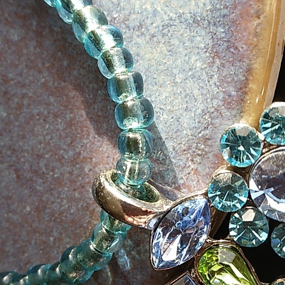Lia Sophia Allison Floral Blue Green Crystal Beaded Necklace - Picture 6 of 9